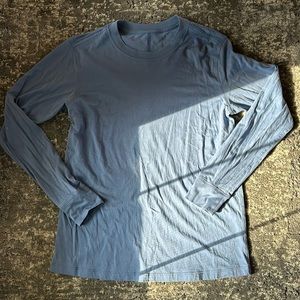 Women’s lululemon long sleeve shirt